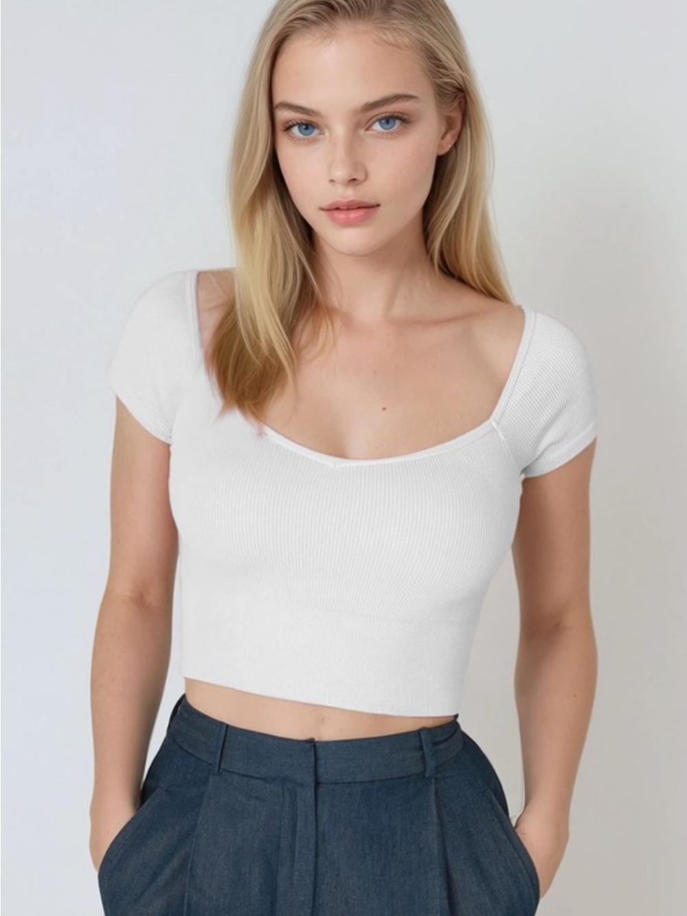 🆕🤍WHITE RIBBED SWEETHEART TEE